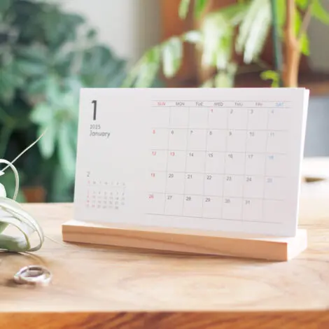 卓上カレンダー | ノベルティや記念品でSDGsに間伐材、木製グッズのWood+