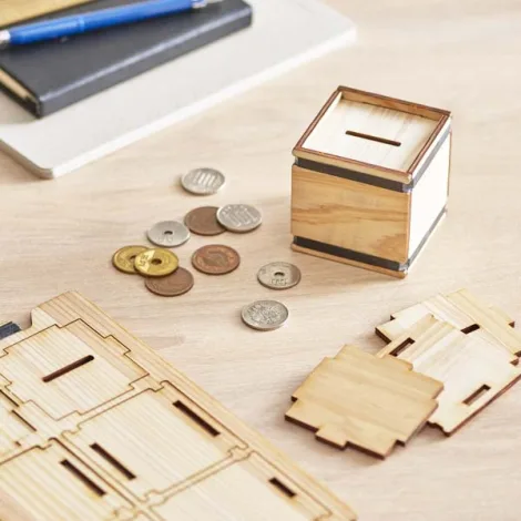 貯金箱 | ノベルティや記念品でSDGsに間伐材、木製グッズのWood+