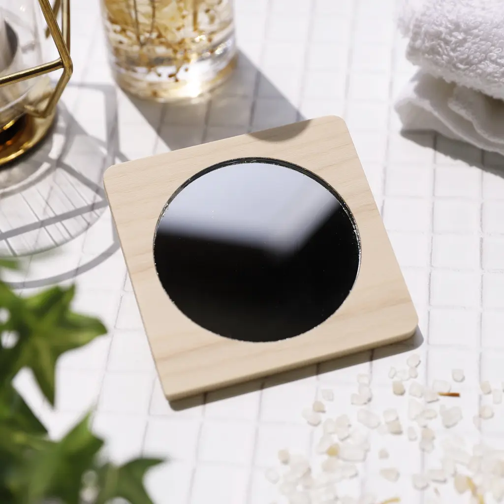 ハンドミラー | ノベルティや記念品でSDGsに間伐材、木製グッズのWood+