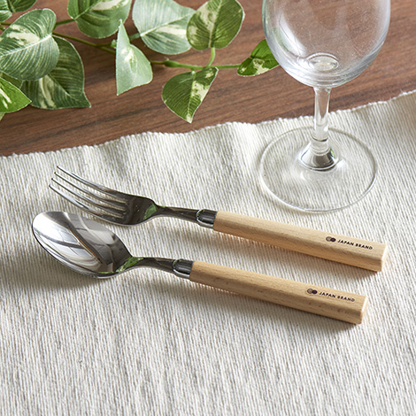 おしゃれなテーブルスプーン 木製オリジナルノベルティ 記念品のデザイン制作を短納期 小ロットで 木製ノベルティwood