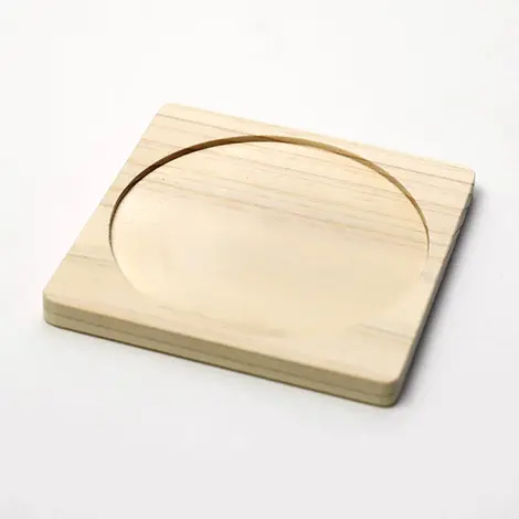 受け皿コースター | ノベルティや記念品でSDGsに間伐材、木製グッズのWood+