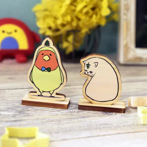 モクリルスタンド | ノベルティや記念品でSDGsに間伐材、木製グッズのWood+
