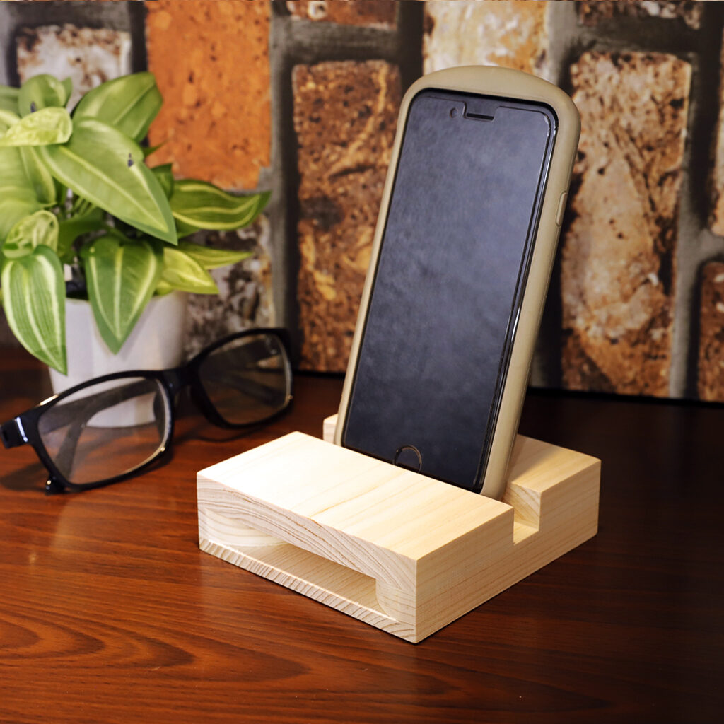 スマホスタンドスピーカー