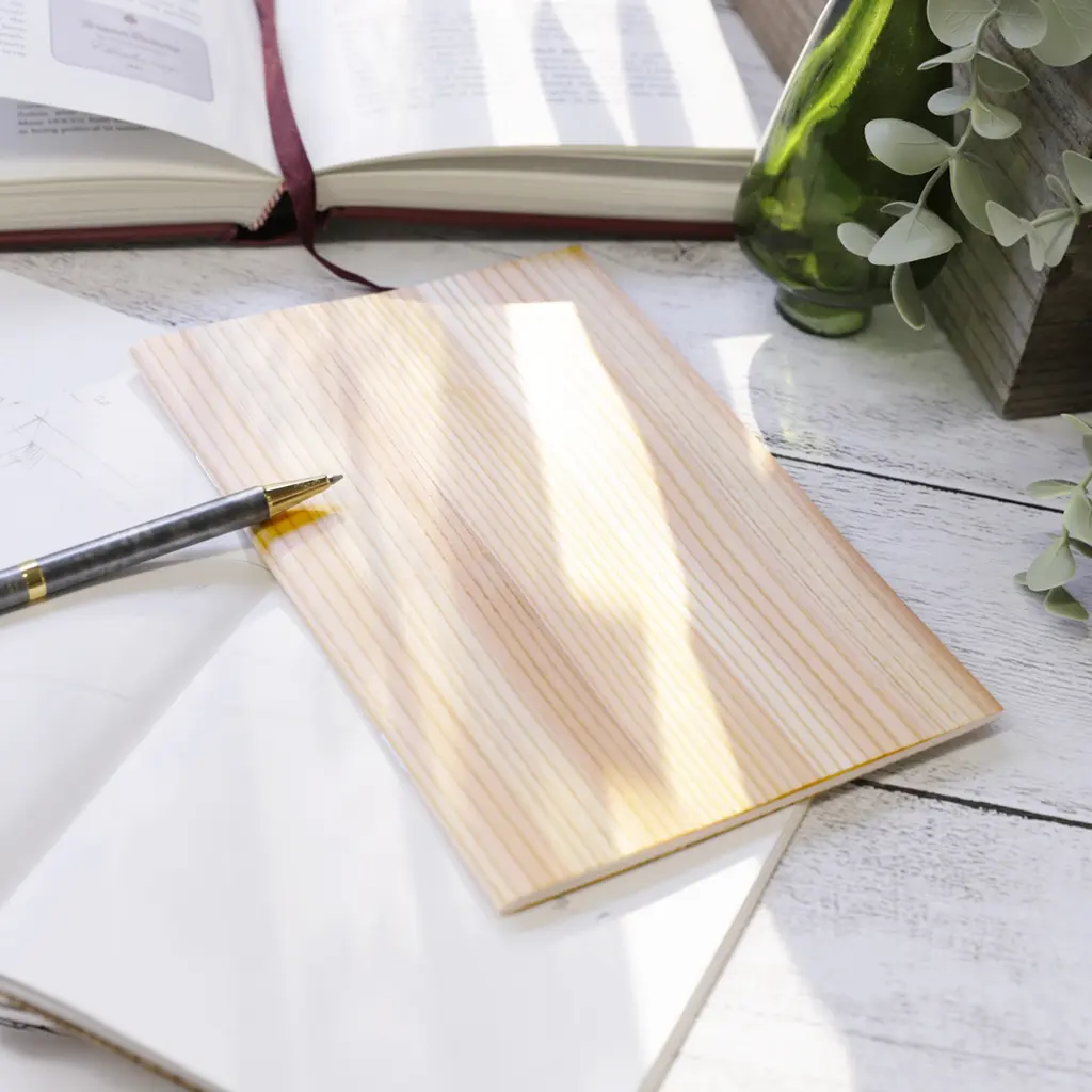 木製中とじノート | ノベルティや記念品でSDGsに間伐材、木製グッズのWood+